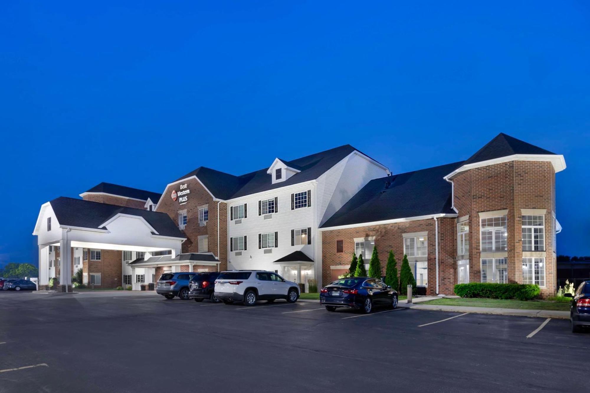 Best Western Plus Appleton Airport Mall Hotel Bagian luar foto